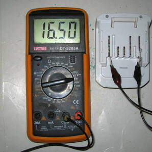 マキタBL1413G Li-ion電池（中古、充電ＯＫ）14.4V/1.3Ah 使用充電器はDC18SGです。の画像2