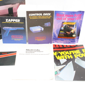【ト石】 通電確認済 NES NINTENDO ENTERTAINMENT SYSTEM NES-001/004/005 ACTION SET 箱・取説付 海外版ファミコン 任天堂 ECZ01EWH24の画像4