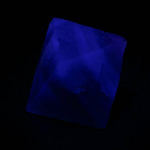 【鉱物 標本 蛍石 結晶 原石】アメリカ ニューメキシコ ビンガム Blanchard Mine フローライト 蛍光 カラーチェンジ の画像2