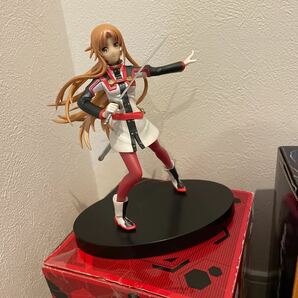 ソードアート・オンライン アスナ フィギュア バズライトイヤー ドラゴンボール ファイナルファンタジー 缶バッジアニメグッズまとめ売りの画像2