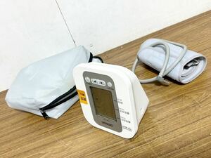 オムロン OMRON 上腕式血圧計 HEM-7200