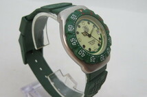 1円～【動作品】TAGHEUER タグホイヤー フォーミュラ1 372.513 Professional 200m メンズ クオーツ腕時計　グリーンラバーベルト　4-9-4_画像3