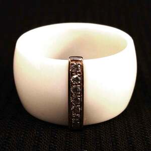  No-brand ring diamond 750× ceramic series used grade : recycle * present condition. .. sun ya pawnshop 