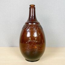 ★ キリンビール ガラス製 ビール瓶 昭和レトロ 空瓶 ダルマ瓶 麒麟 KIRIN時代物 高さ29.1cm 幅14.7cm 奥行14.3cm_画像1