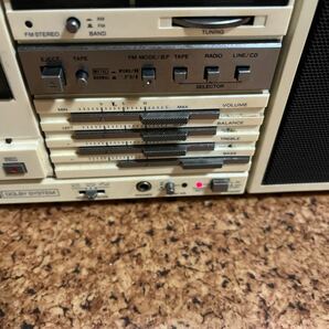 National ラジオカセットレコーダー レトロ RX-C20 アダプター使用しラジオ視聴、カセットテープ音でました 電池駆動未確認 ジャンク扱いの画像3