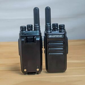 [UHF トランシーバー 2台セット] UV-12Mini 430Mhz帯 16ch 最大5W USBチャージャー付 無線機