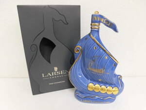 酒祭 洋酒祭 LARSEN ラーセン バイキング シップ スカイブルー陶器 700ml 40％ 約1365g VIKING SHIP