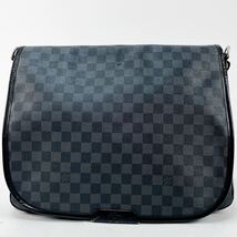 1円 『紳士の逸品』 LOUIS VUITTON ルイヴィトン ダミエグラフィット ダニエル メッセンジャーバッグ ショルダーバッグ レザー _画像2