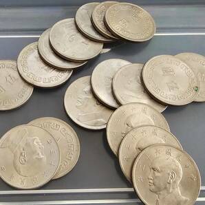 ◆◇外国コイン 古銭 紙幣 1.5kg以上 未選別 まとめ売り◇◆の画像5