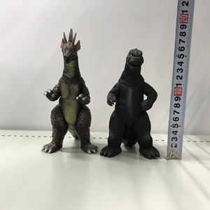 期間限定セール バンダイ BANDAI ムービーモンスターシリーズ ゴジラ１９７５＆チタノザウルス（メカゴジラの逆襲）