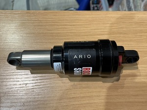  lock shock sROCKSHOX rear suspension ario