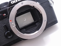 オリンパス OLYMPUS フィルム一眼レフカメラ ボディ ブラック OM-2N_画像2