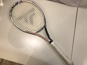 テクニファイバー Tecnifibre 【並品】硬式テニスラケットG１ T-fight280　ｒｓL