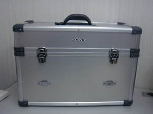 *SONY aluminium carrying case LCH-VX2000!(MID-2671).[120 size ]*