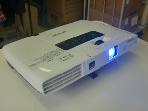 ☆EPSON/エプソン ビジネスプロジェクター EB-1761W！(MID-2750)「80サイズ」☆