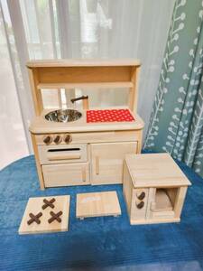 hand me-do handmade wooden against surface type toy kitchen range set postage included 