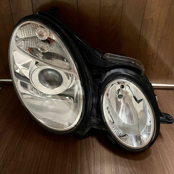 【レンズ綺麗・送料無料】W211 前期 右 純正 ヘッドライト ヘッドランプ ヘッドライトユニット ベンツ 