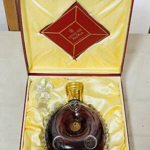 【古酒・美品】シリアル一致 REMY MARTIN レミーマルタン LOUYS XIII COGNAC ルイ13世 700ml 40％ 化粧箱 替栓 冊子付き 金キャップの画像2