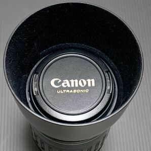 Canonキャノン EF 100-300mm F4.5-5.6 USM ズームレンズとレンズフードET-65Ⅲ、中古品 元箱付きの画像8