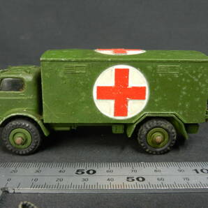DINKY 626 MILITARY AMBULANCE 箱なし イギリス製 ディンキー ミリタリー アンビュランス 軍用救急車の画像4