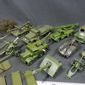 レトロ DINKY CORGI BRITAIN YONEZAWA 軍用車両 ミニカー いろいろ まとめて 未検品 戦車 トレーラー ジープ ディンキー コーギー ブリテンの画像3