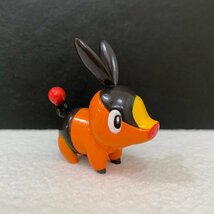 ポカブ「ポケットモンスター　ポケモン」 モンスターコレクション　モンコレ フィギュア★サイズ約4.5cm〈wq_画像1