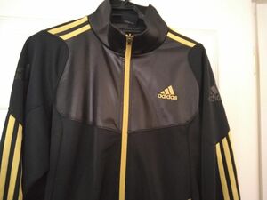 美品　アディダス ジャージ　メンズ トラックジャケット ブラックロゴ CLIMALITE　ゴールド刺繍 adidas　Lサイズ