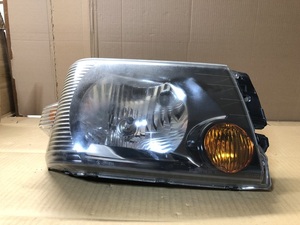 ヘッド ライト 右 ミニキャブ U62V ミツビシ 純正 8301A454 STANLEY P5701R フロント ランプ