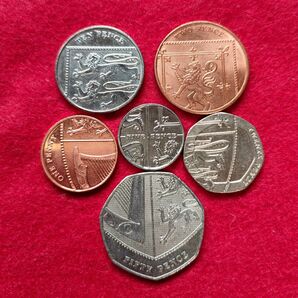 イギリス国章　盾　外国コイン　硬貨　貨幣