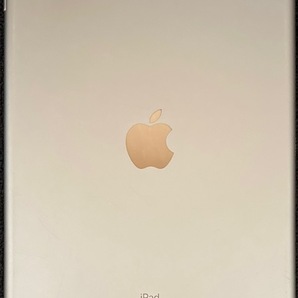 【本体・ペン・付属品フルセット／電池94%／完動】iPad第7世代32GB／シルバー／Wi-Fiモデルの画像2