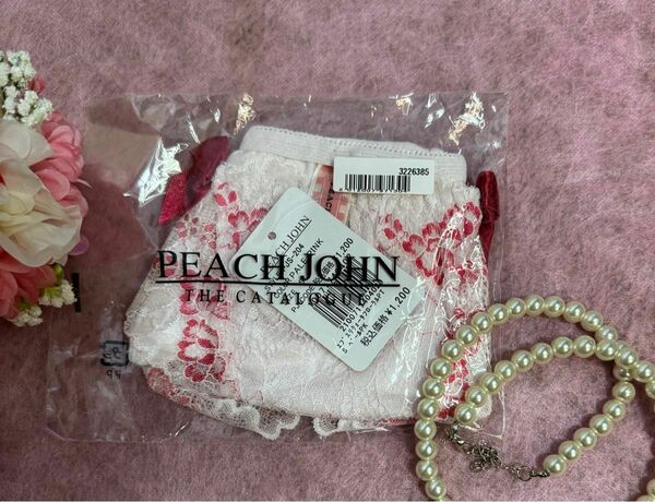 #083PEACHJOHN 白地に赤い薔薇の刺繍がいっぱいのリボンがかわいく綺麗なレースが施されたコットンブレンドショーツサイズS