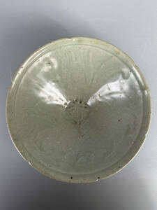 高麗青磁　李朝美術　堆刻花卉文花口青磁碗　茶碗　朝鮮　韓国　古物保証　時代物　古物　z0420SD0