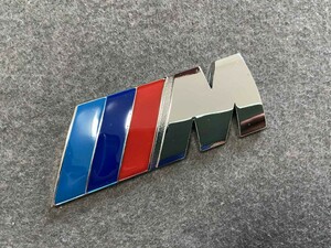 10★BMW///M 用　グリルバッジ フロント ロゴバッジ エンブレム グリルバッチ アクセサリー　金属製　マーカー　送料無料