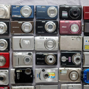 39 デジカメ ジャンク 80台 まとめ 纏め おまとめ 処分 未確認 大量 セット デジタルカメラ コンデジ 100台弱 SAMSUN SONY Nikon FUJIFILMの画像2