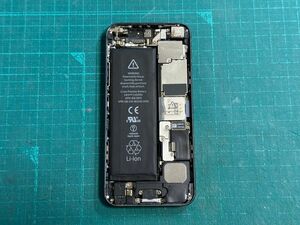 【ジャンク】iphone5 画面無し 詳細不明 部品取り 研究用 