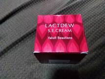 ★ヤクルト LACTDEW ラクトデュウ　S.E.クリーム　40ｇ★_画像1