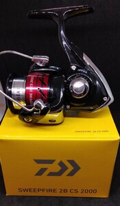 2000番DAIWA ダイワ リール スピニングリール 海外モデル 日本未発売 左右ハンドル 巻きやすい 新品 世界中で大人気 国内発送 カラーレッド