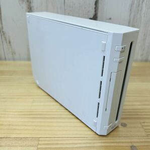 ☆ ☆ Nintendo 任天堂 ニンテンドー Wii 本体 RVL-001 可動品 白 ホワイト SA-0412k80 ☆の画像2