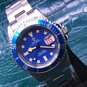 TUDOR ヴィンテージカスタム Ref.9411/0 スノーフレーク / 青イカサブ OH済 サブ専用ブレス + 5連ブレス付 カレンダー赤黒 精度良好！ の画像2