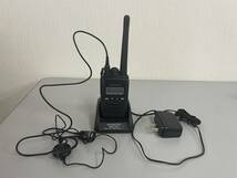 西高μ4【デジタルトランシーバー 資格不要 登録局対応】KENWOOD TPZ-D553 UHFデジタル簡易無線電話装置 _画像1