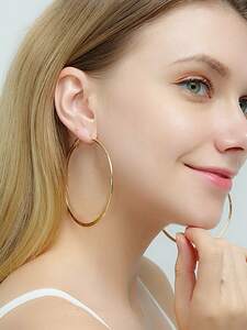  lady's jewelry earrings hoop earrings Mini ma list hoop earrings 