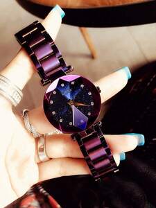 腕時計 レディース クォーツ 1台の高級紫色人工クリスタルダイアル女性用腕時計、流行の飾り、ダイヤカットクラフトマンシップの宝石を