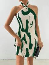 レディース ドレス _ 女性ファッション グリーンとホワイトのコントラストカラーホルターネックドレス_画像5