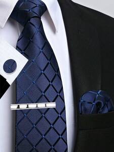メンズ アクセサリー カラーorアクセサリー メンズ8紺色チェックネクタイ 1個とポケットスクエア、カフスリンク、タイクリップセッ