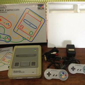 Nintendo Super Famicom console 2controllers w/box tested 任天堂 スーパーファミコン 本体 コントローラ2台 箱取説付き 動作確認済 C461の画像1