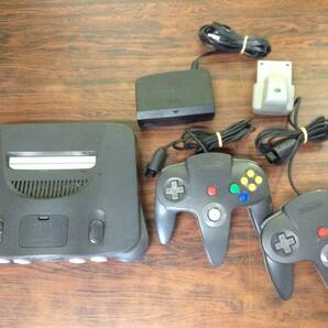 Nintendo N64 console 2controllers tested 任天堂 N64 本体1台 コントローラー2台 動作確認済 D579の画像2