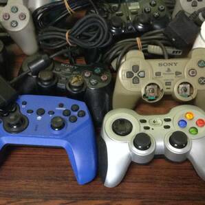 SONY Playstation PS3 PS2 PS1 34controllers working ソニー プレステ PS3 PS2 PS1 コントローラ 34台 動作品有 C672Tの画像6