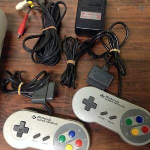 Nintendo Super Famicom console 2controllers tested 任天堂 スーパーファミコン 本体 コントローラ2台 動作確認済 D610Cの画像3