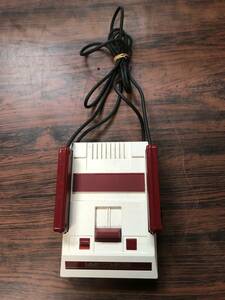 Nintendo Famicom console tested 任天堂 ファミコン 本体1台 動作確認済 D555