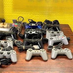 SONY Playstation PS3 PS2 PS1 16controllers working ソニー プレステ PS3 PS2 PS1 コントローラ 16台 動作品有 D650Sの画像3